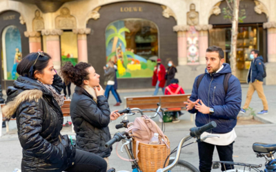 barcelone en français visite à vélo maisons gaudi