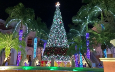 Gulfstream Park Village Miami Christmas Lights