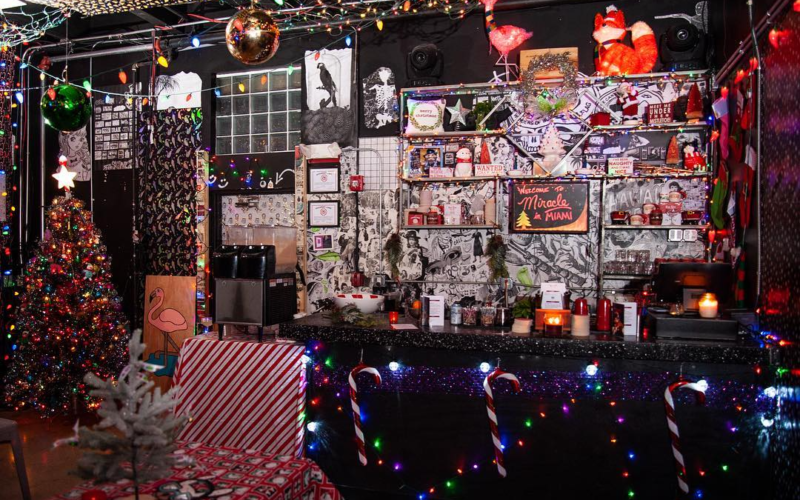 Miracle in Miami pop up holiday bar