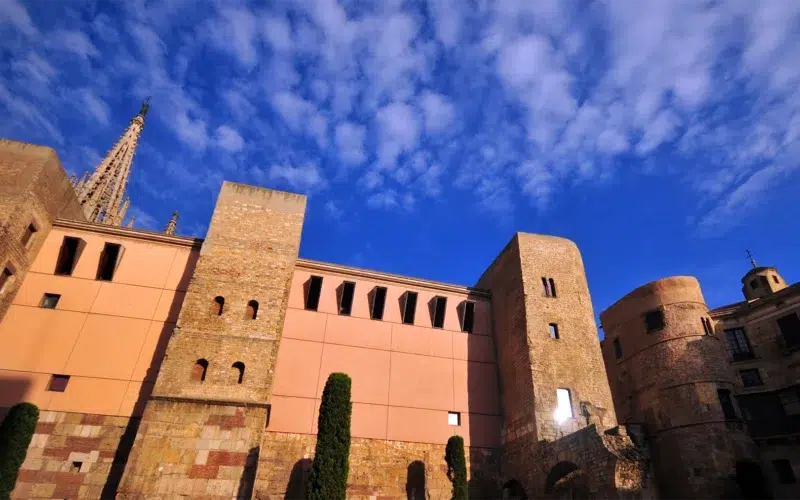 Murailles romaine quartier gothique de barcelone