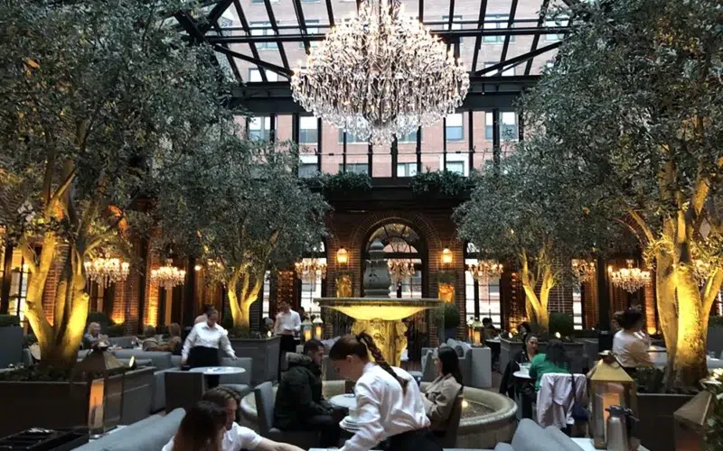3 Arts Club Café, restaurant insolite à Chicago