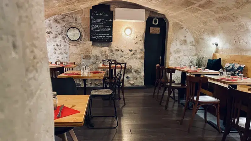 Les drôles bordeaux
